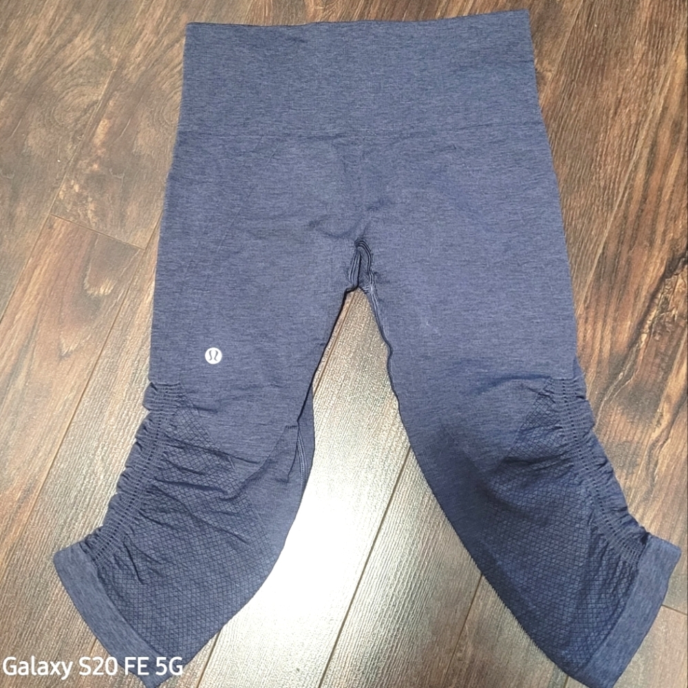 Lululemon capris